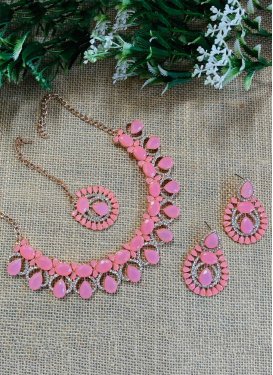 Pretty Pink and White Necklace Set For Festival