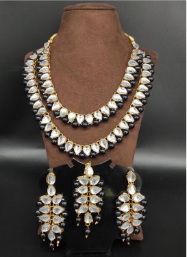 Regal Gold Rodium Polish Alloy Black and White Necklace Set