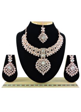 Royal Alloy Diamond Work Necklace Set