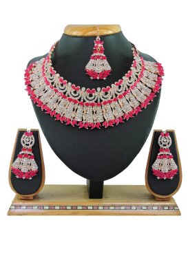 Royal Alloy Rose Pink and White Necklace Set
