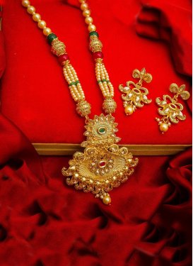 Royal Beads Work Gold Rodium Polish Necklace Set For Bridal