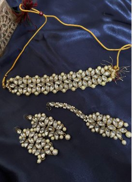 Royal Gold Rodium Polish Alloy Necklace Set For Ceremonial