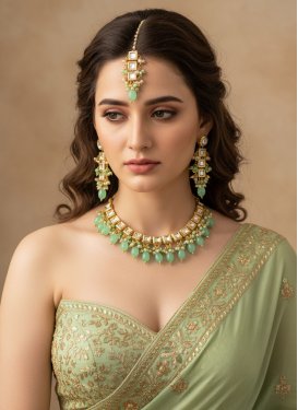 Sea Green and White Alloy Necklace Set