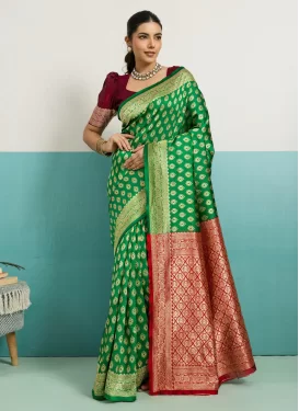 Silk Blend Classic Saree with Woven Work for Casual in Green and Red