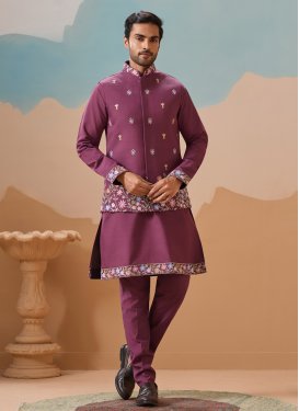 Silk Blend Kurta Pajama in Fuchsia with Embroidered Work for Party