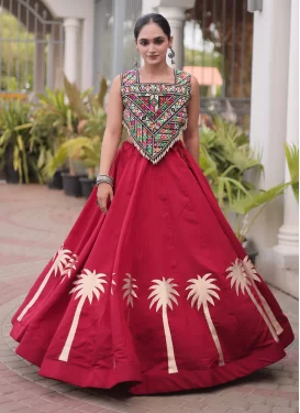 Silk Blend Readymade Lehenga Choli with Embroidered Work in Red