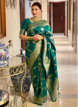 Silk Blend Trendy Classic Saree