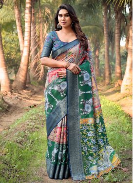 Silk Blend Trendy Classic Saree