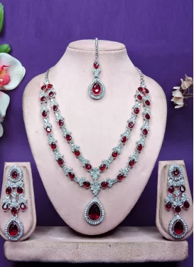 Silver Rodium Polish Alloy Stone Work Necklace Set