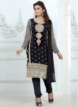 Specialised Lace Work Casual Salwar Suit