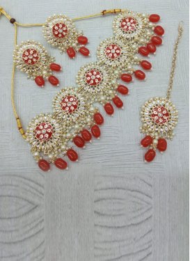 Sumptuous Gold Rodium Polish Alloy Beads Work Necklace Set