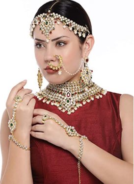 Sumptuous Kundan Work Green and Maroon Alloy Bridal Jewelry