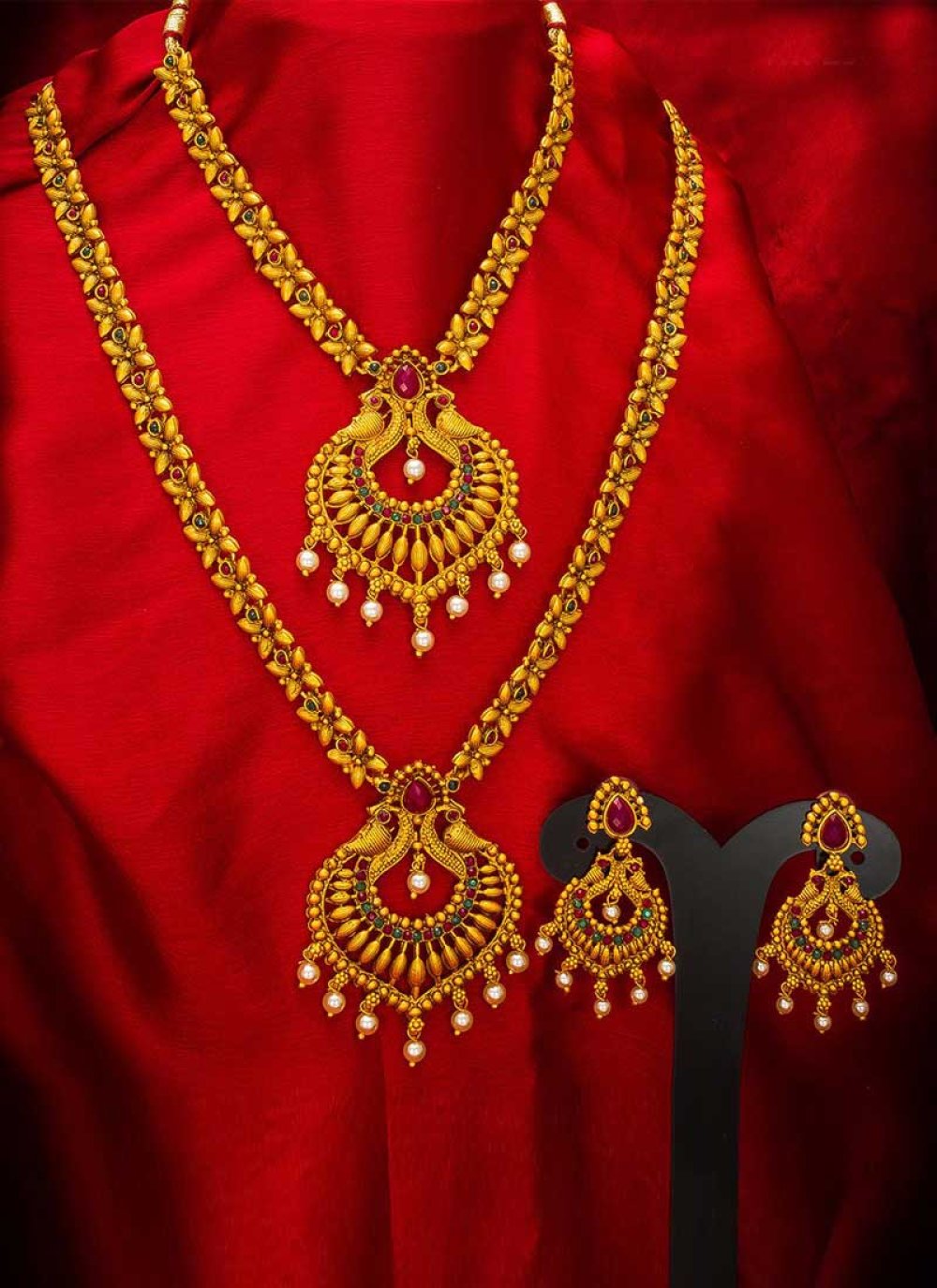 Sumptuous Stone Work Alloy Gold Rodium Polish Necklace Set For Bridal