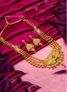 Sumptuous Stone Work Jewellery Set for Ceremonial