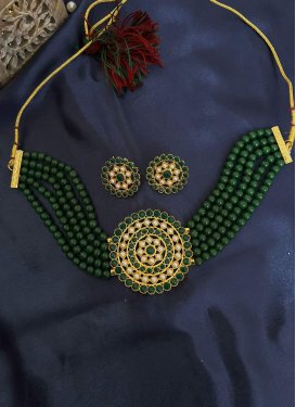 Superb Alloy Gold Rodium Polish Necklace Set For Ceremonial