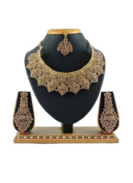 Superb Gold Rodium Polish Stone Work Alloy Necklace Set For Bridal