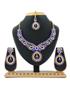 Superb Stone Work Blue and White Necklace Set