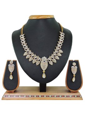 Swanky Beads Work Alloy Necklace Set For Ceremonial