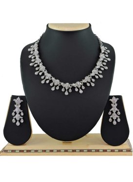 Swanky Beads Work Necklace Set