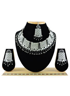 Swanky Black and White Alloy Silver Rodium Polish Necklace Set For Party
