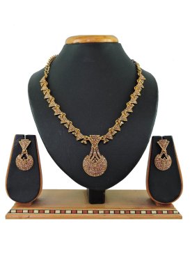 Swanky Necklace Set