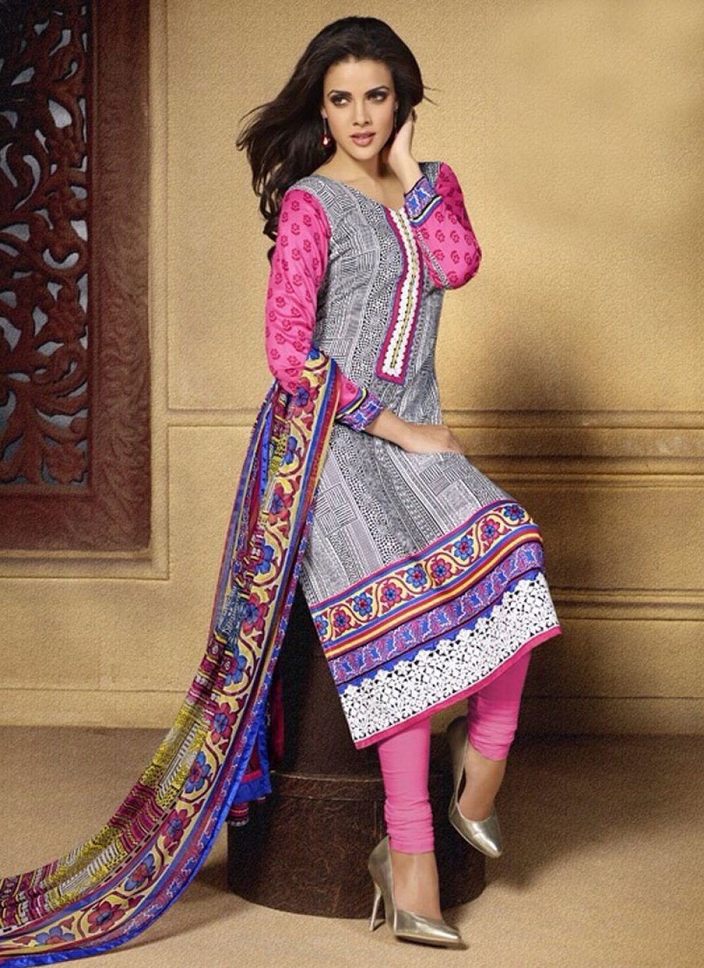 Graceful Pink Printed Cotton Churidar Salwar Kameez