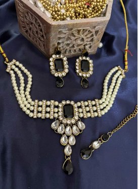 Talismanic Diamond Work Necklace Set For Ceremonial