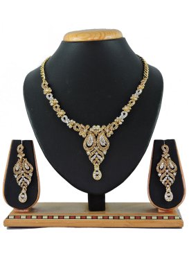 Talismanic Gold and White Necklace Set For Festival