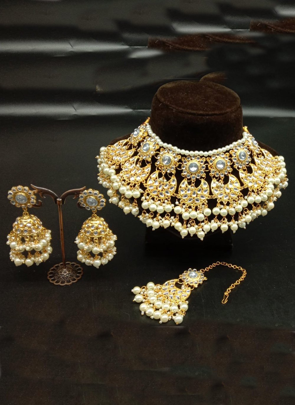 Trendy Moti Work Gold Rodium Polish Alloy Necklace Set For Ceremonial