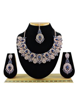 Trendy Navy Blue and White Stone Work Necklace Set For Ceremonial