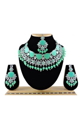 Trendy Turquoise and White Silver Rodium Polish Necklace Set