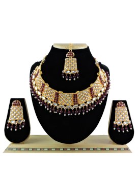 Unique Maroon and White Alloy Necklace Set