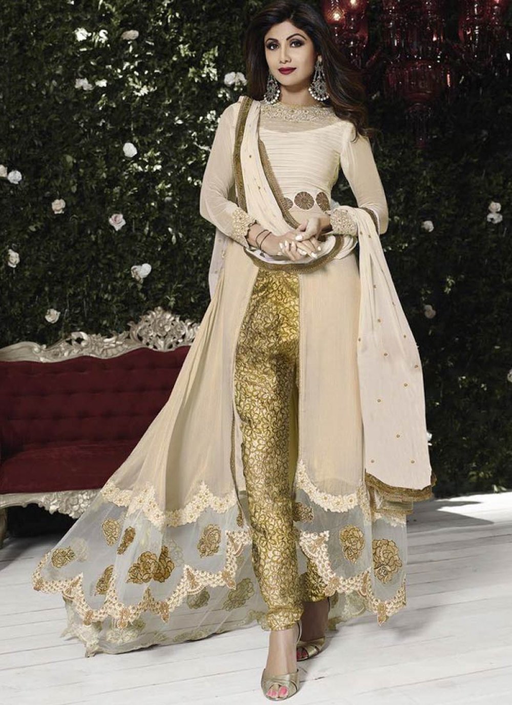 Shilpa Shetty Rewrites Fashion Rules In Classic Silk Saree, See Pics -  News18