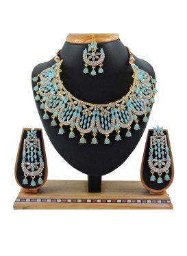 Versatile Alloy Firozi and White Beads Work Necklace Set