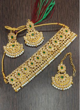 Versatile Alloy Moti Work Green and White Gold Rodium Polish Necklace Set