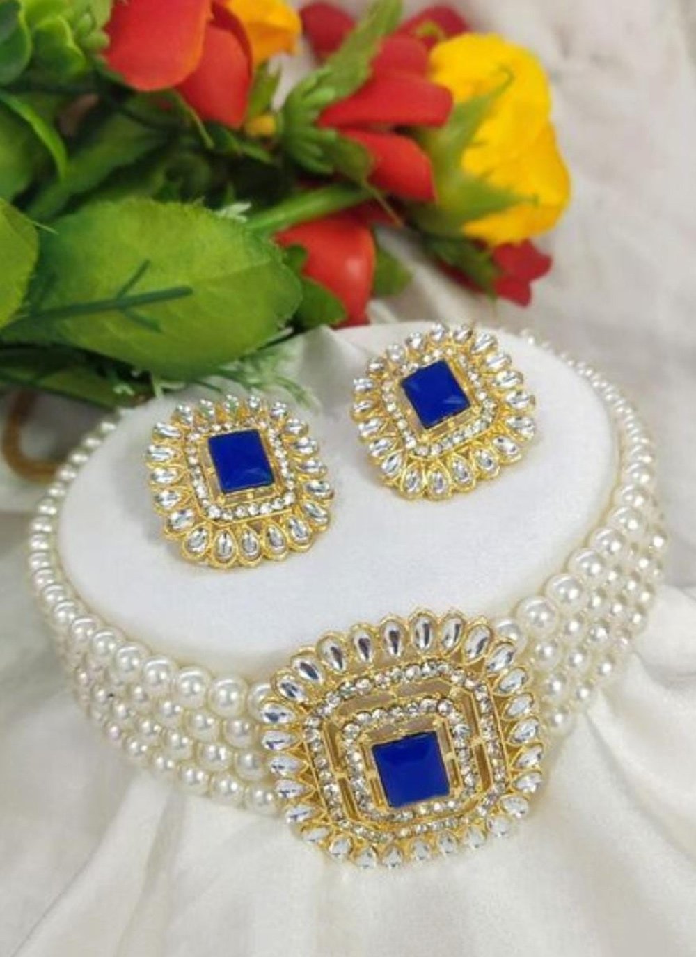 Versatile Blue and Off White Gold Rodium Polish Necklace Set For Festival