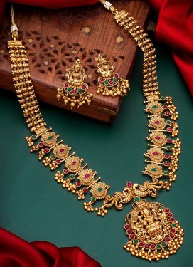 Versatile Gold Rodium Polish Gold and Green Beads Work Necklace Set