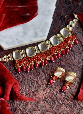 Versatile Gold Rodium Polish Necklace Set