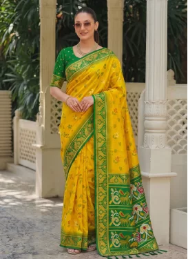 Woven Work Silk Blend Trendy Saree in Green and Yellow for Ceremonial